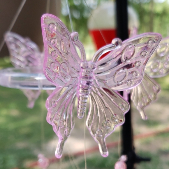 Pink butterfly wind chime - Picture 7 of 7